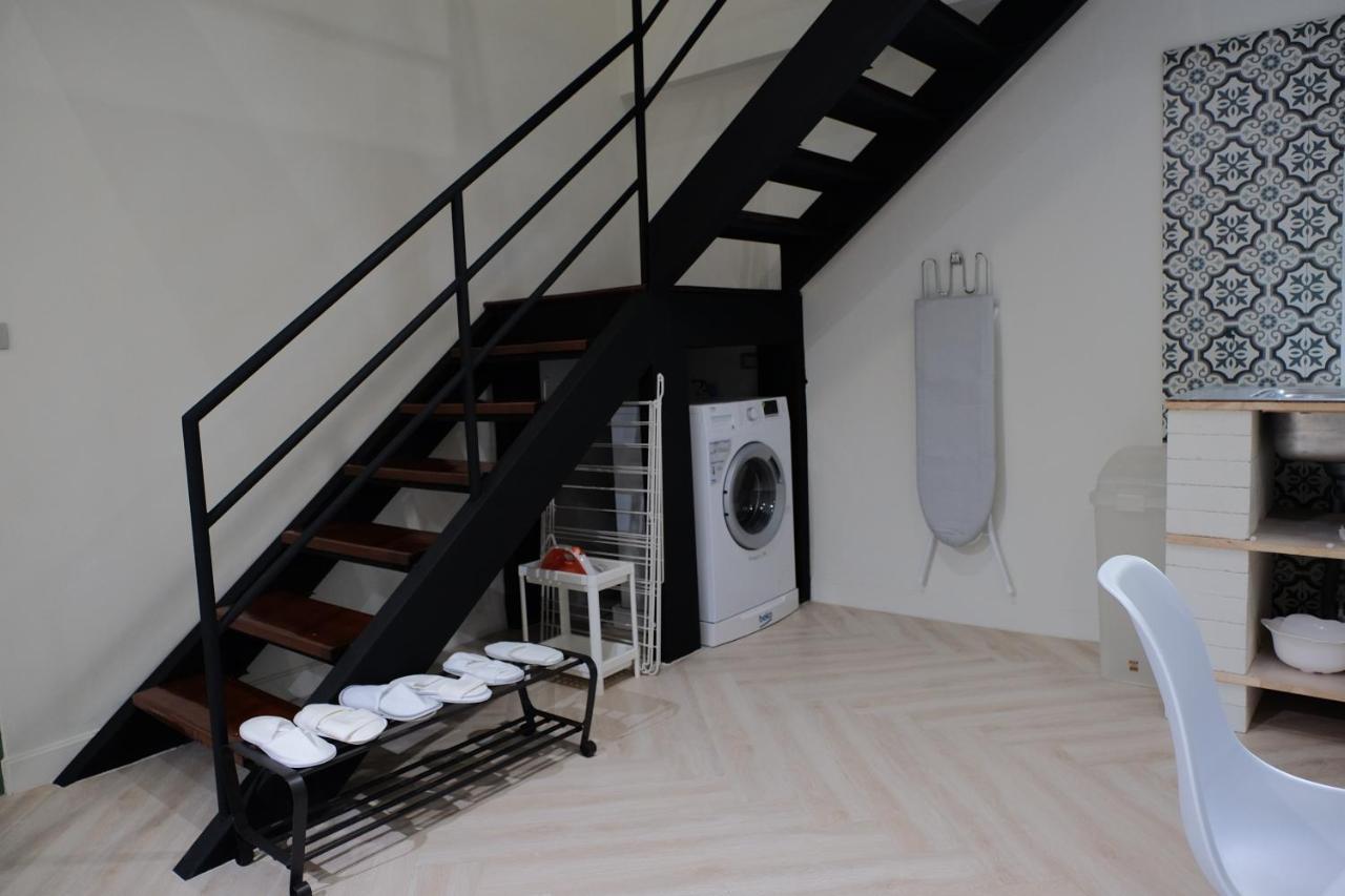Апартаменти Baan Khun Pra Duplex Rm3 Бангкок Екстер'єр фото